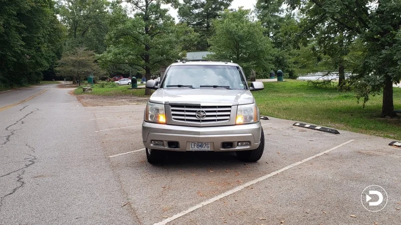 2004 Cadillac Escalade 3