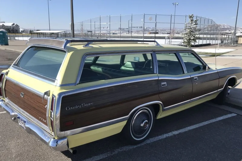 1972 Ford Country Squire 7