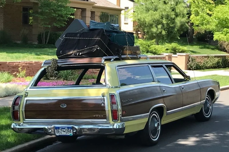 1972 Ford Country Squire 2