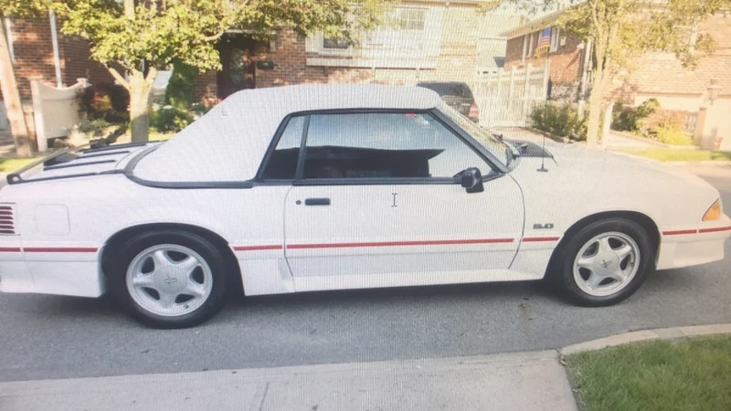 1990 Ford Mustang 3