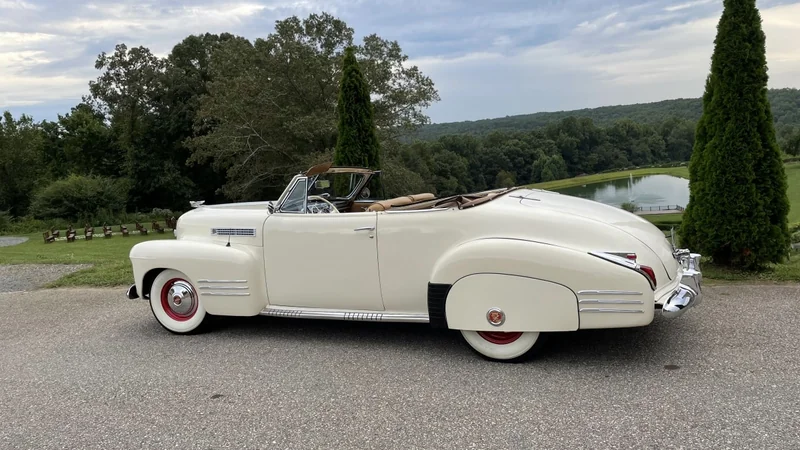 1941 Cadillac Series 62 3
