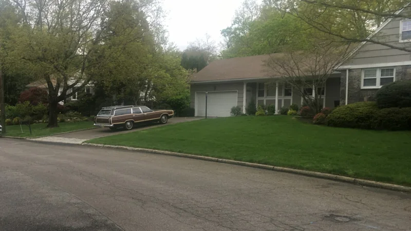 1972 Ford Country Squire in Roselle Park 8