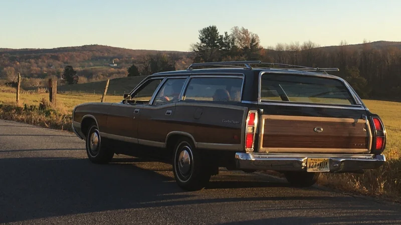 1972 Ford Country Squire in Roselle Park 2