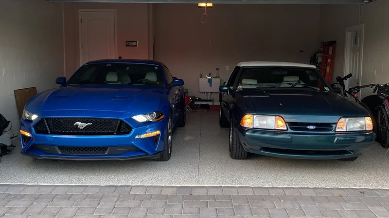 1990 Ford Mustang 8
