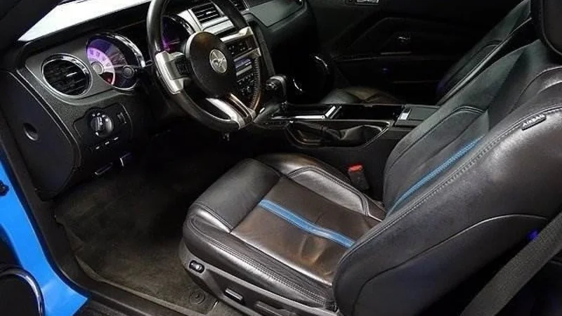 2011 Ford Mustang 7