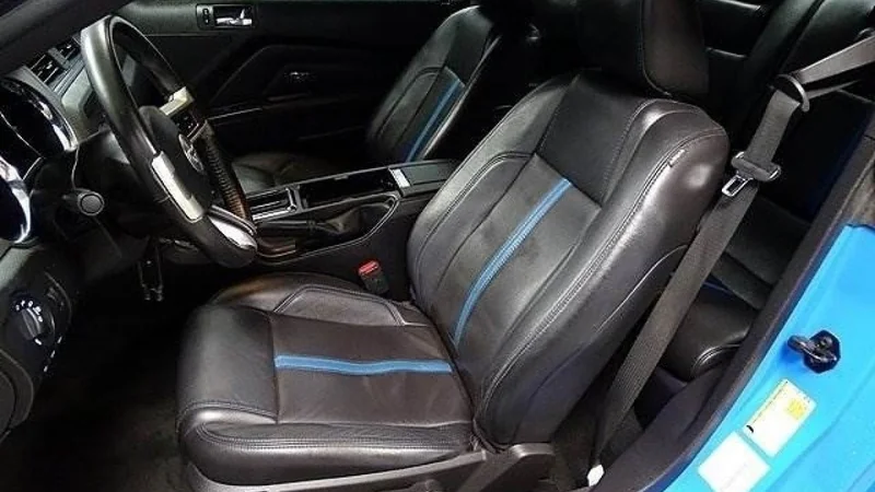 2011 Ford Mustang 8