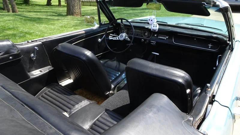 1965 Ford Mustang 6