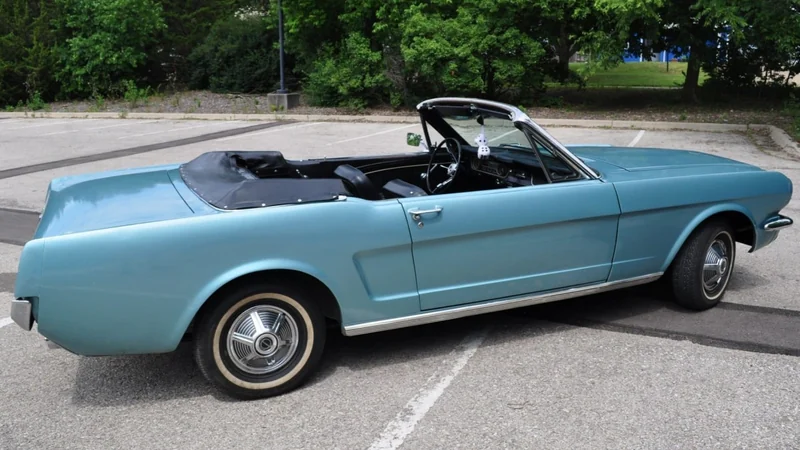 1965 Ford Mustang 7