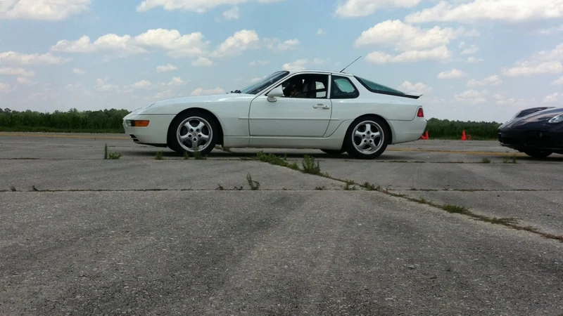 1995 Porsche 968 10