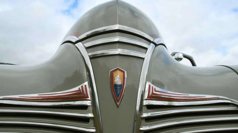 1941 Plymouth Deluxe 8