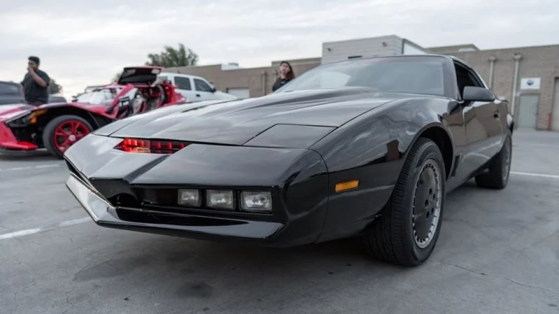 1989 Pontiac KITT Replica 4
