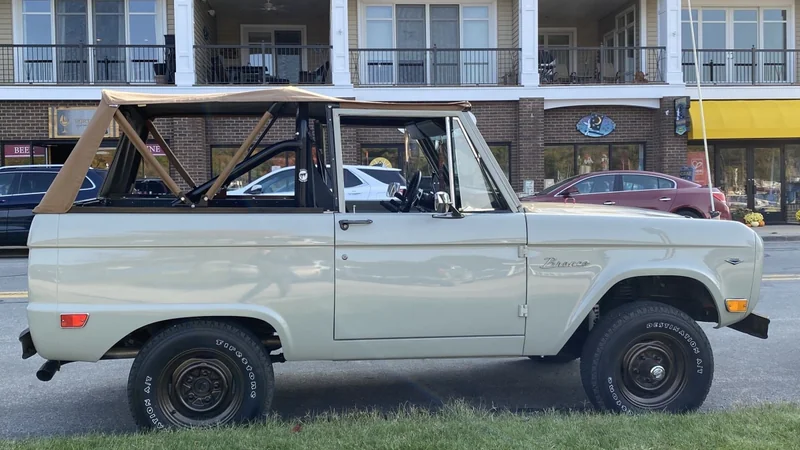 1968 Ford Bronco 3