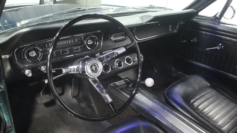 1965 Ford Mustang 2