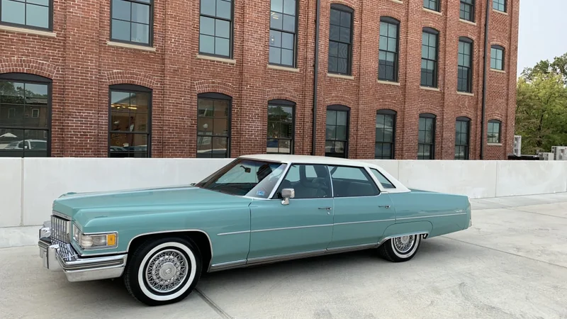 1976 Cadillac DeVille 2