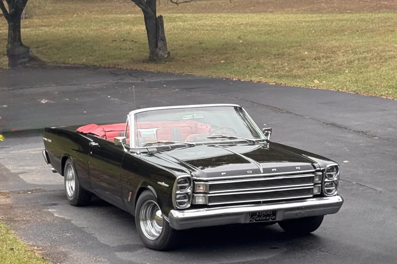 1966 Ford Galaxie 500 26