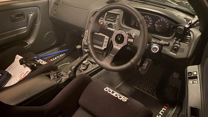 1997 Nissan Skyline 4
