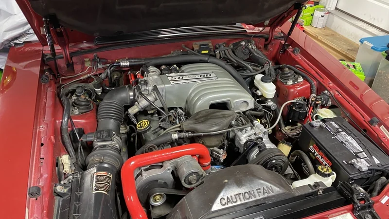 1990 Ford Mustang 5