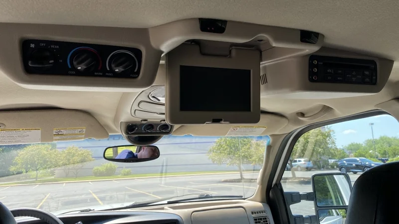 2005 Ford Excursion 3