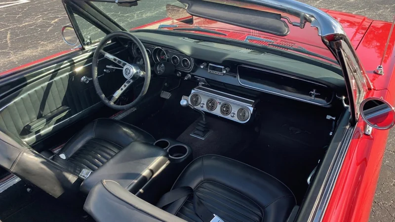 1965 Ford Mustang 4