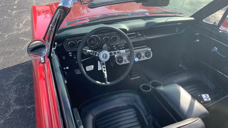 1965 Ford Mustang 10