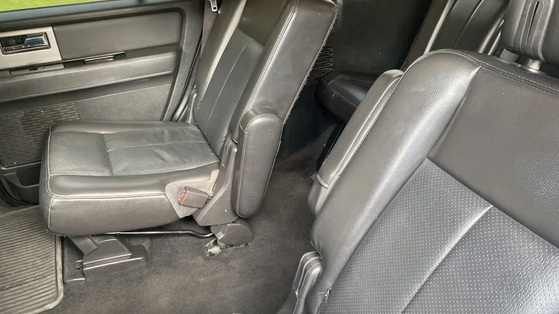 2012 Ford Expedition  2