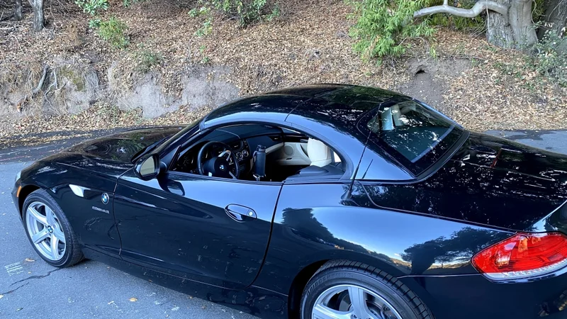 2010 BMW sDrive 30is Z4 3