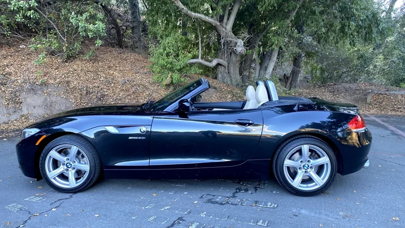 2010 BMW sDrive 30is Z4 4