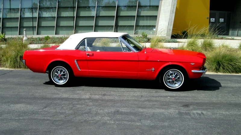 1965 Ford Mustang 4