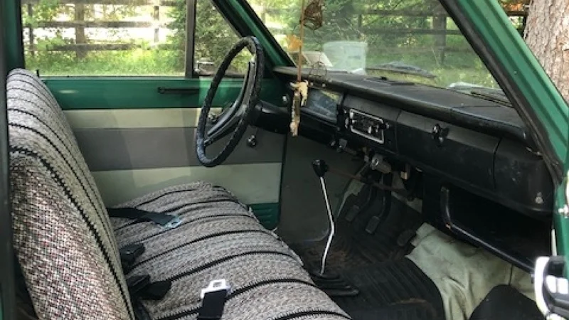 1972 Datsun 1600 Pickup 8