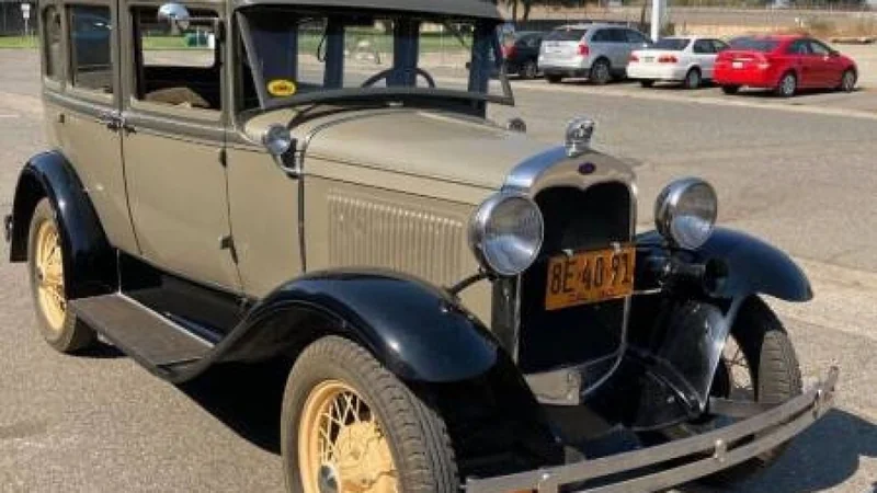 1930 Ford Model A 2