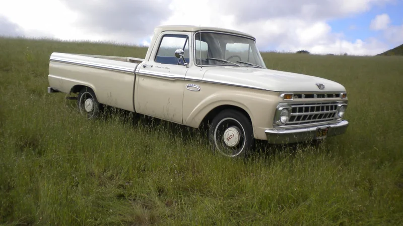 1965 Ford F100 Custom Cab LB 2