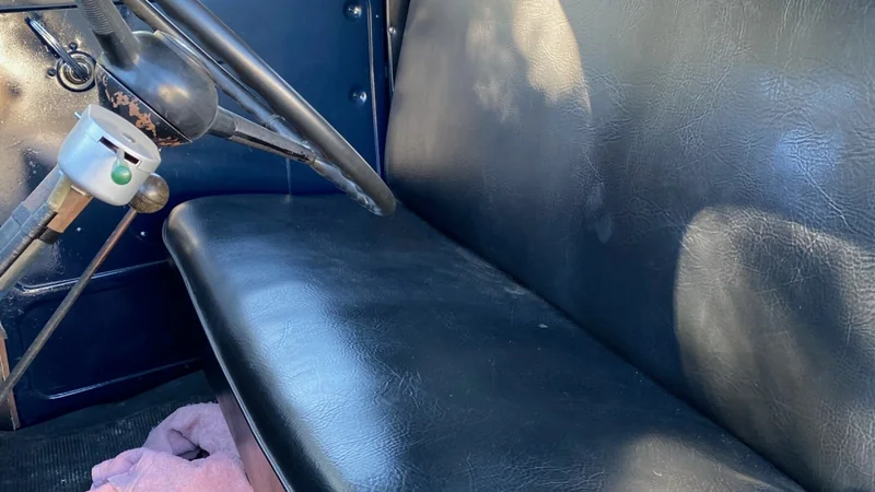 1946 Ford MODEL 6GC 1/2 TON 4