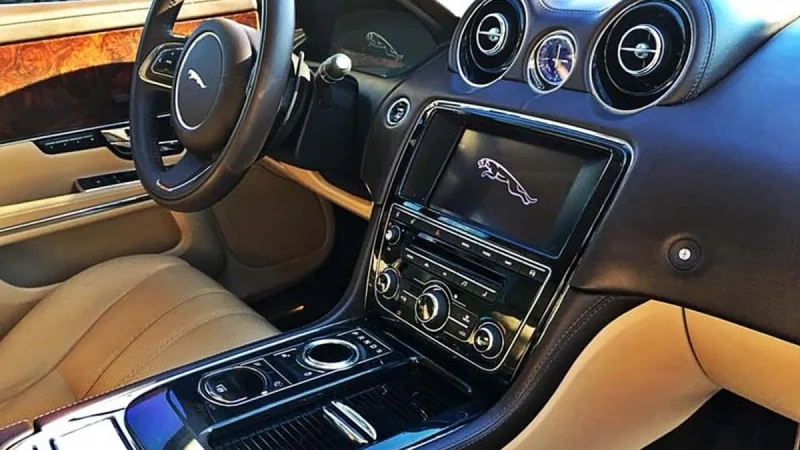 2013 Jaguar XJ 5