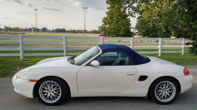 2000 Porsche Boxster 9