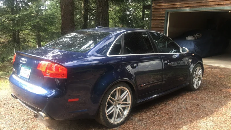 2007 Audi RS4 Quattro 2
