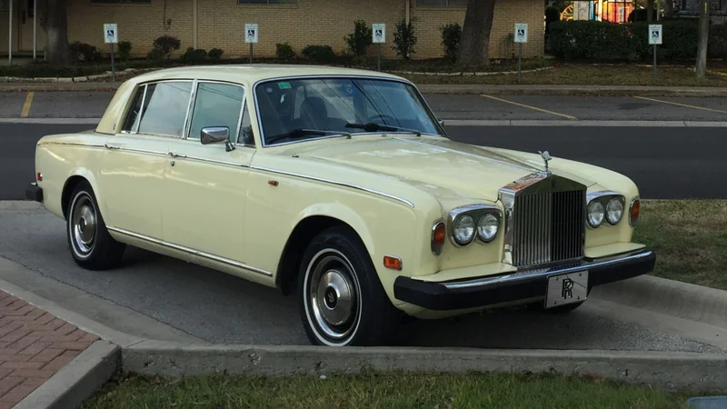 1977 Rolls-Royce Silver Wraith II 11