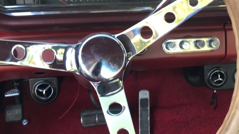 1961 Pontiac Bonneville 5