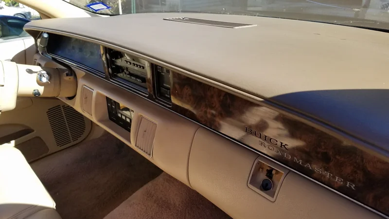 1992 Buick Roadmaster Estate 4