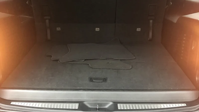2019 Chevrolet Suburban  6