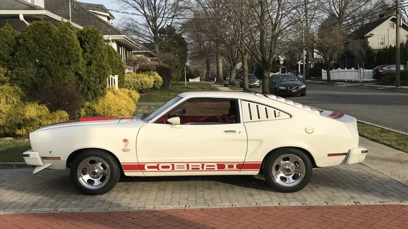 1977 Ford Mustang II 3
