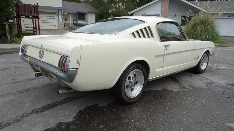 1965 Ford Mustang 3