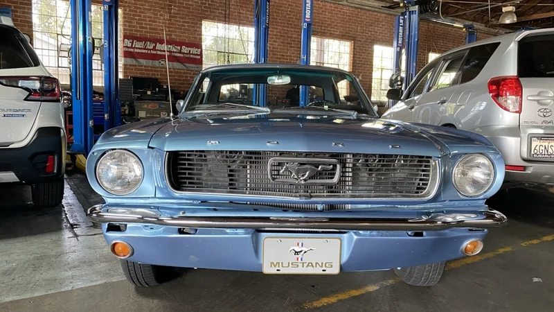 1965 Ford Mustang 2