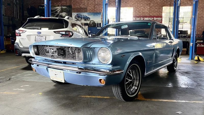 1965 Ford Mustang 3