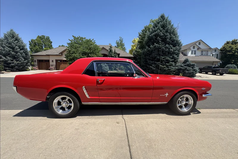 1965 Ford Mustang 4