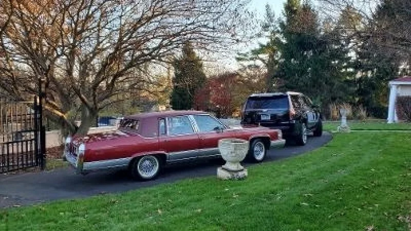 1991 Cadillac Brougham 2