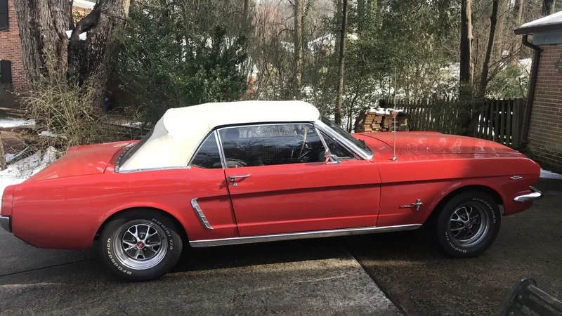 1965 Ford Mustang 4