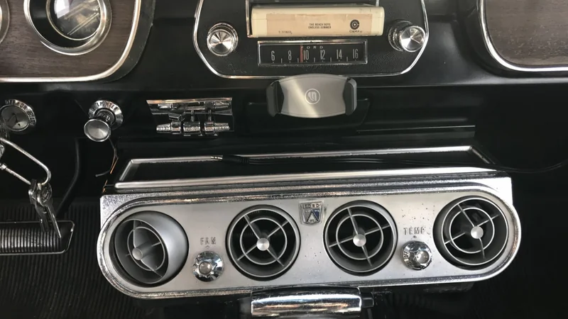 1965 Ford Mustang 9