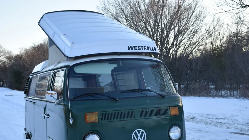 1973 Volkswagen Bus 4