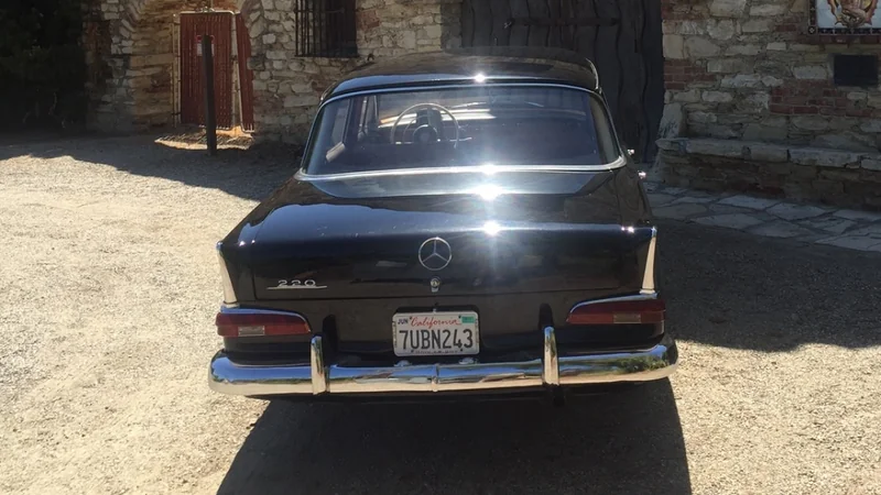 1960 Mercedes-Benz 220B 4