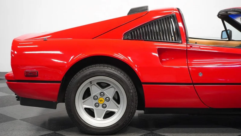 1986 Ferrari 328 GTS 16